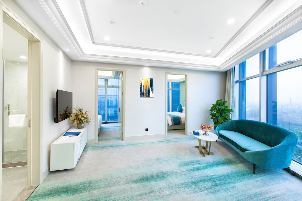 Lily Hotel 15/33