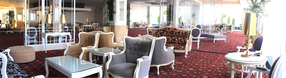 Golden Tulip Legacy Surabaya 24/31