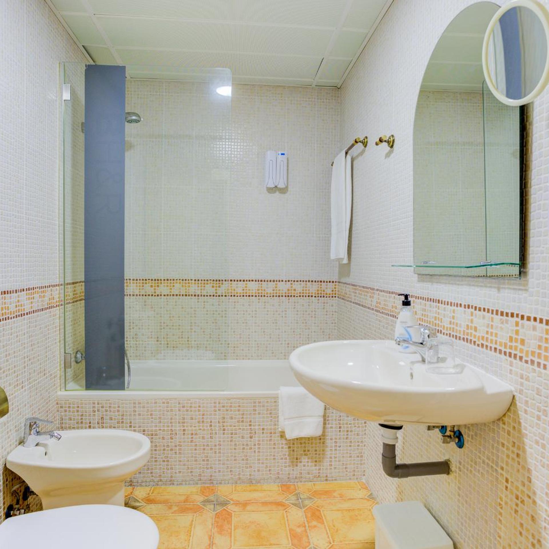Hotel Pizarro 50/52