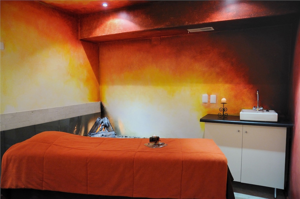 Suites Camino Real 37/73