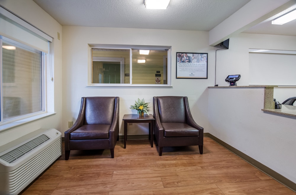 Suburban Studios Winston Salem-University Parkway 18/30