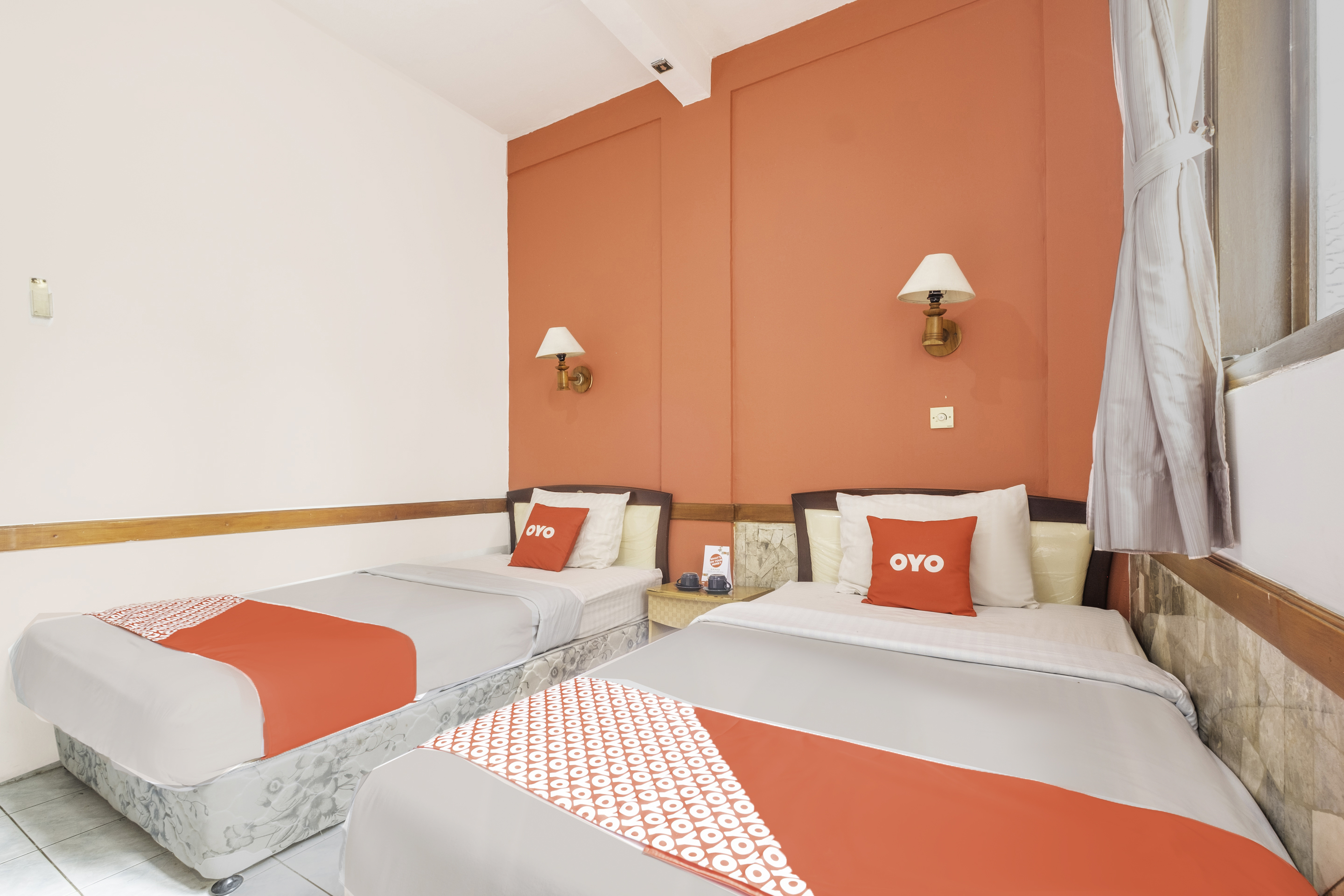 OYO 1945 Hotel Bali Near RS Muhammadiyah 16/53