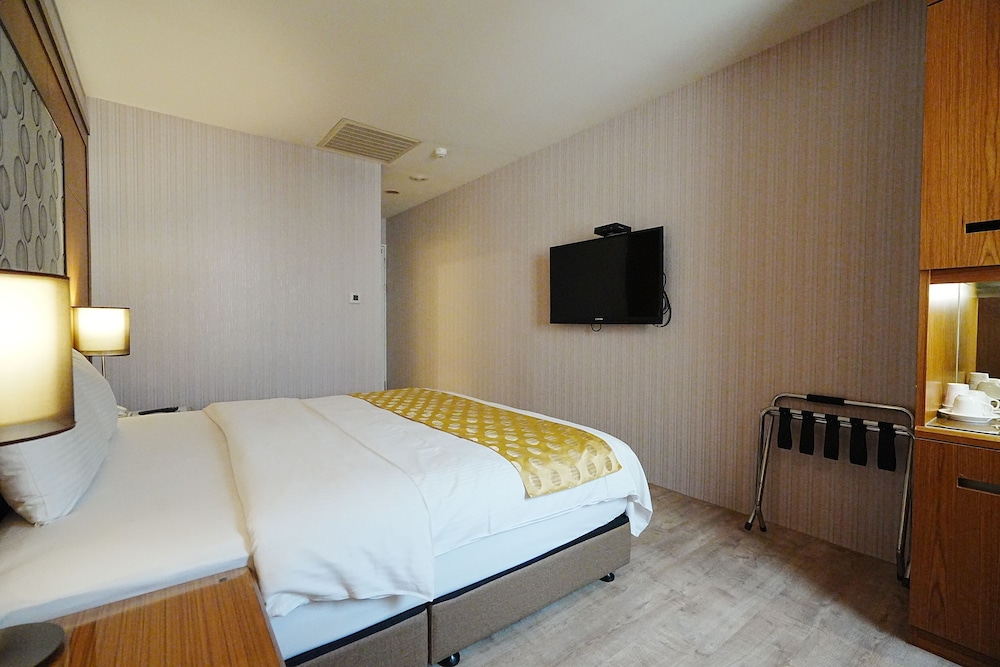 STANDARD, DOUBLE BED