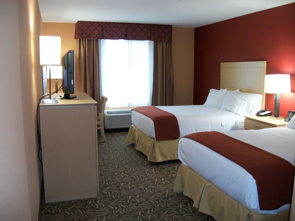 Standard, 2 Queen Beds