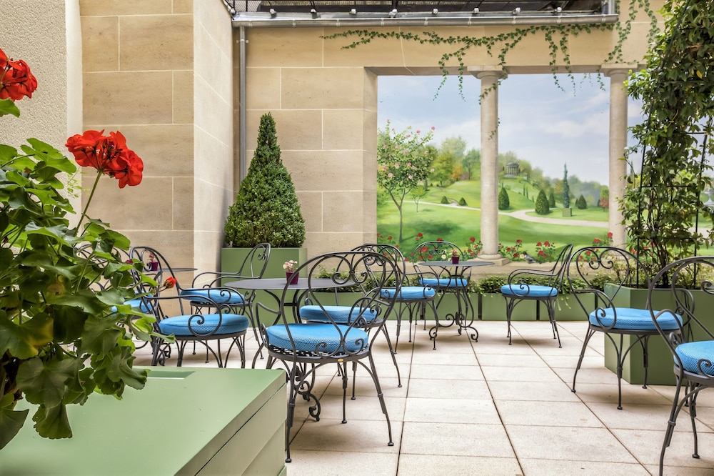 Villa Pantheon Hotel 35/44