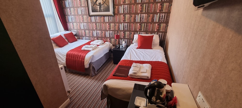 Newholme Hotel 8/43