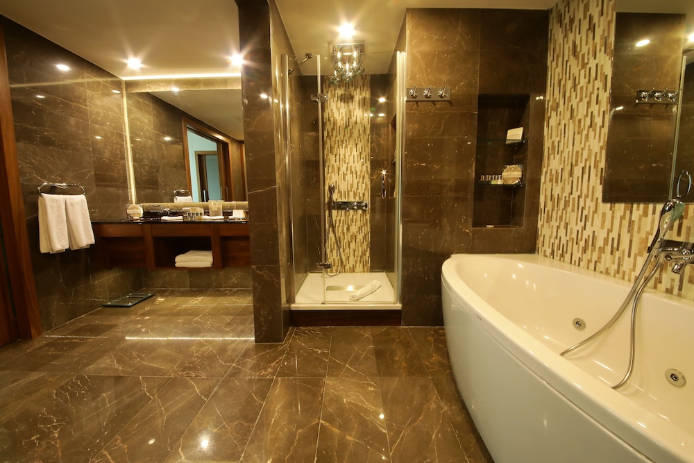 Cevahir Hotel Istanbul Asia 48/50