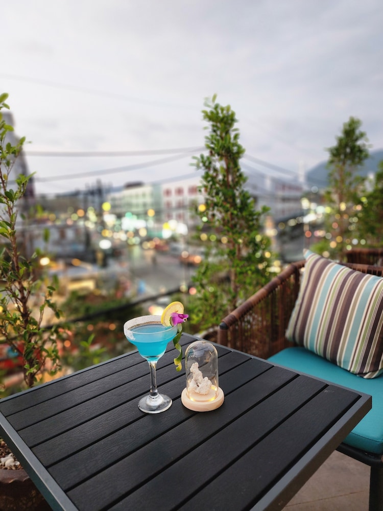 Amalthea Hotel 36/50