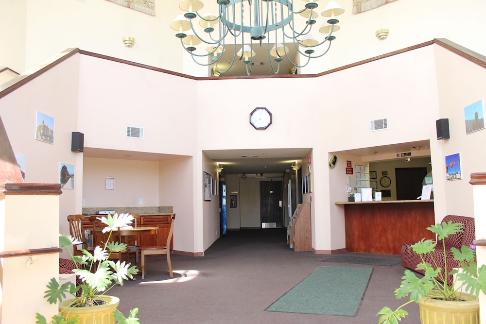 Ocean Gateway Inn 10/30