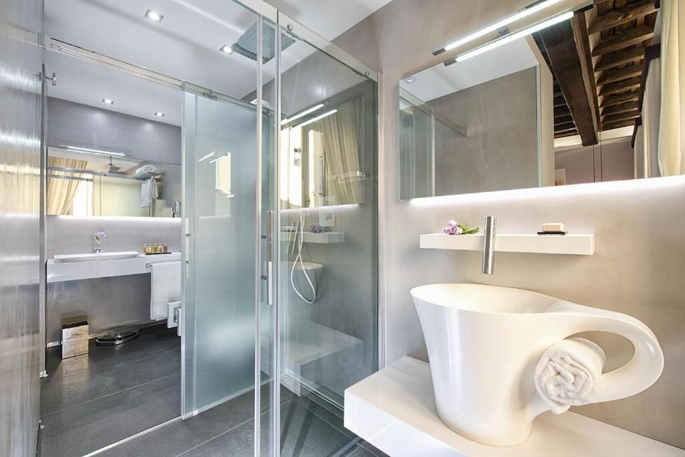 DOMUS LIBERA 18/20