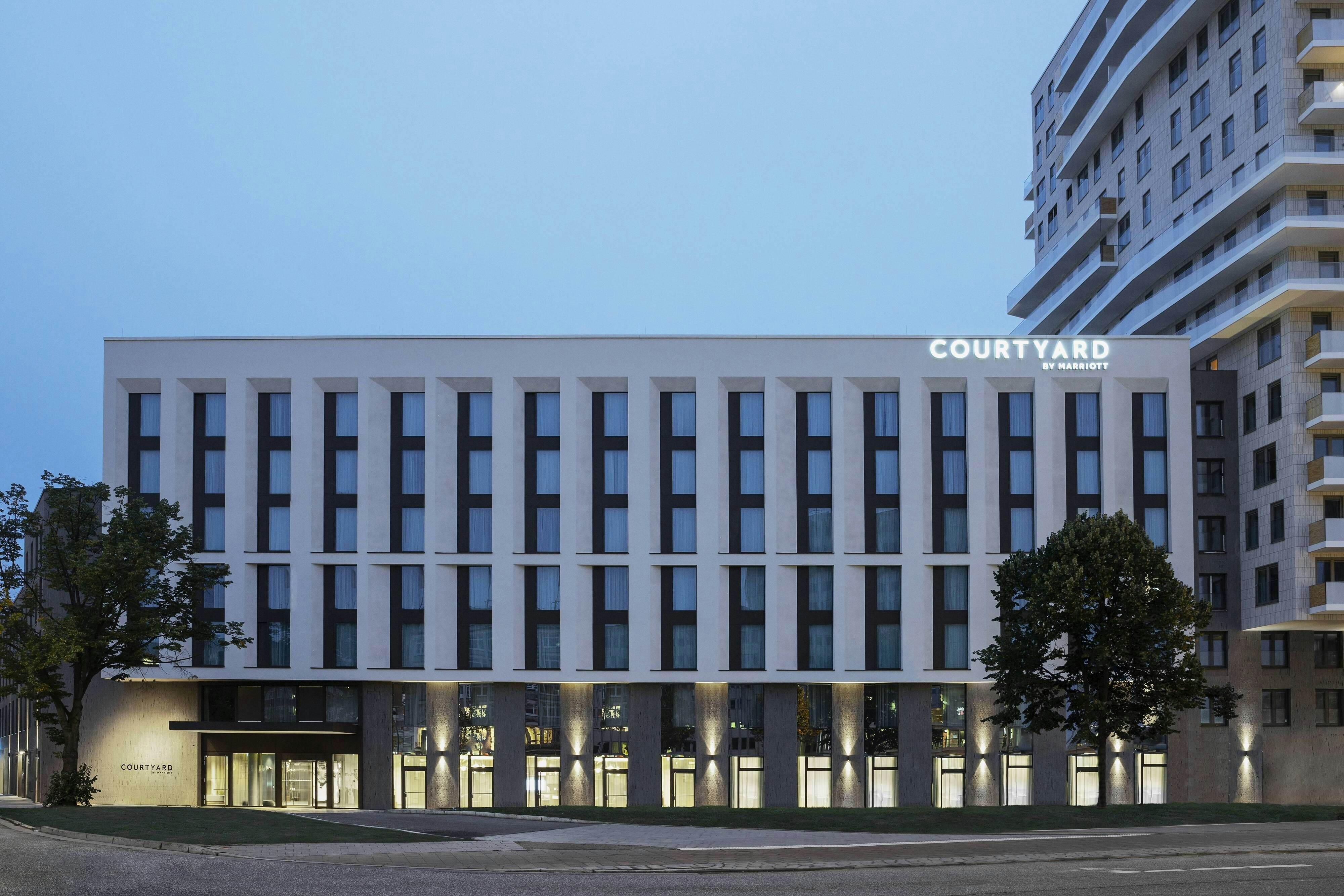 Courtyard Hamburg City 3/55