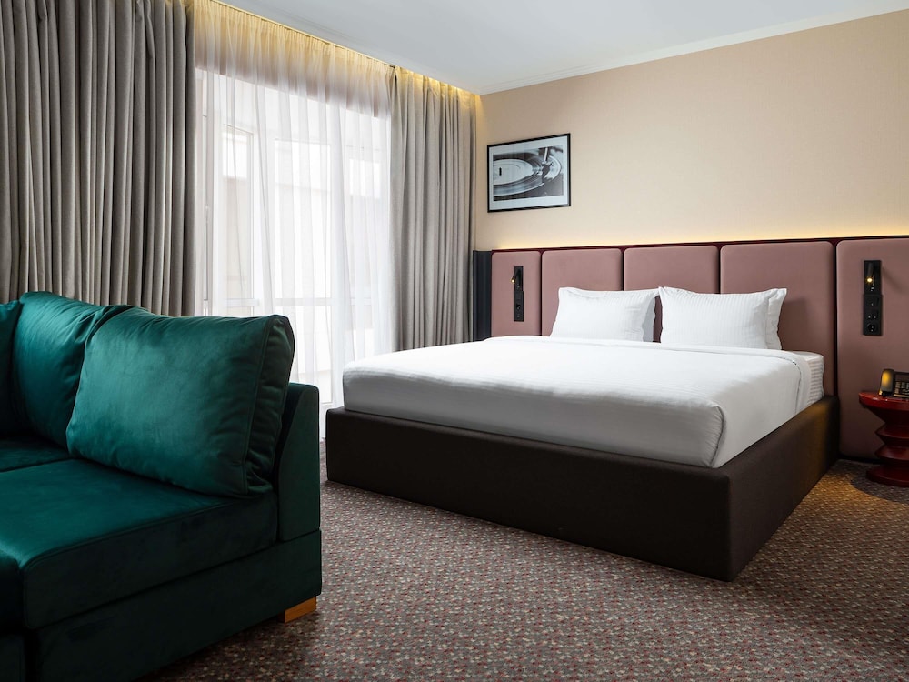 Mercure Chisinau Center Jazz Hotel 23/58