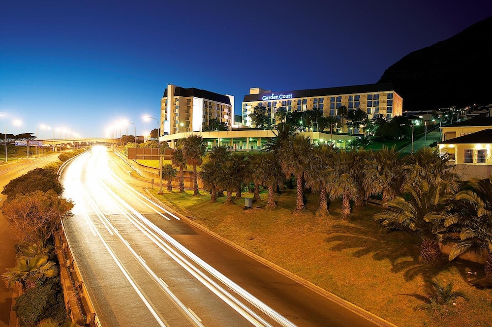 Garden Court Nelson Mandela Boulevard 40/51