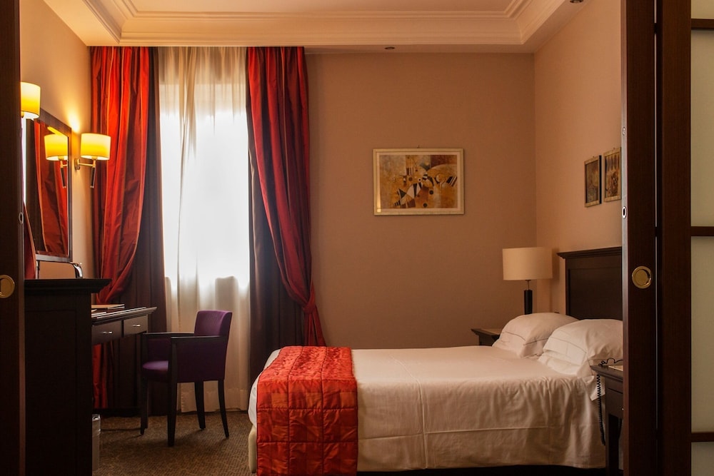 Regina Margherita Hotel 14/56