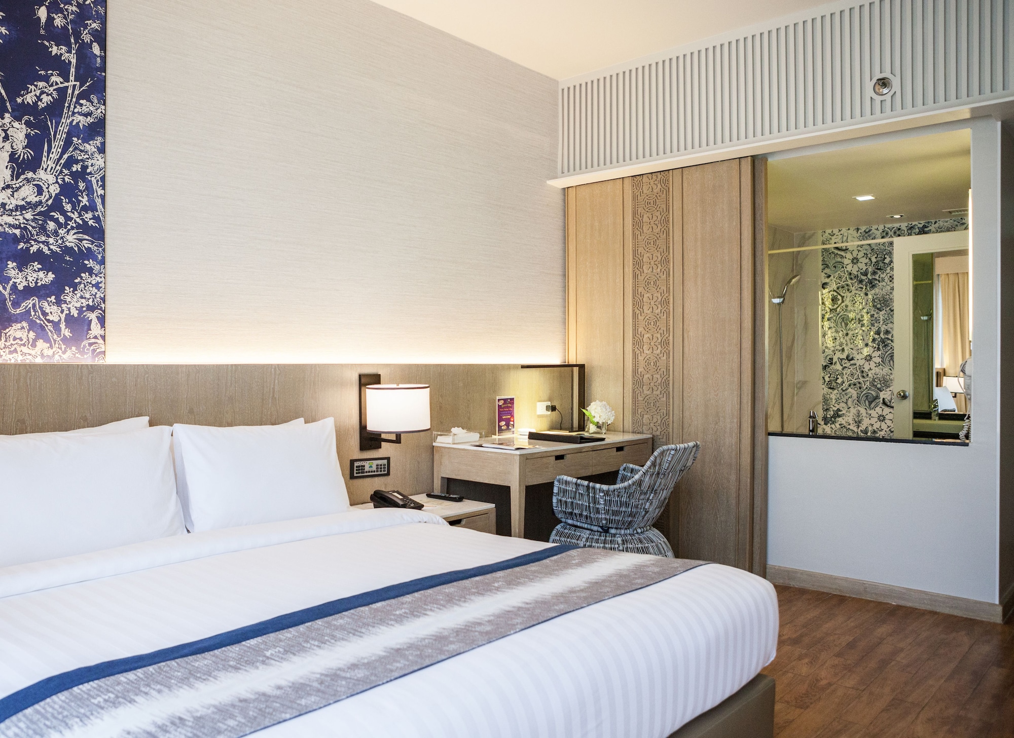 Deluxe Partial Seaview