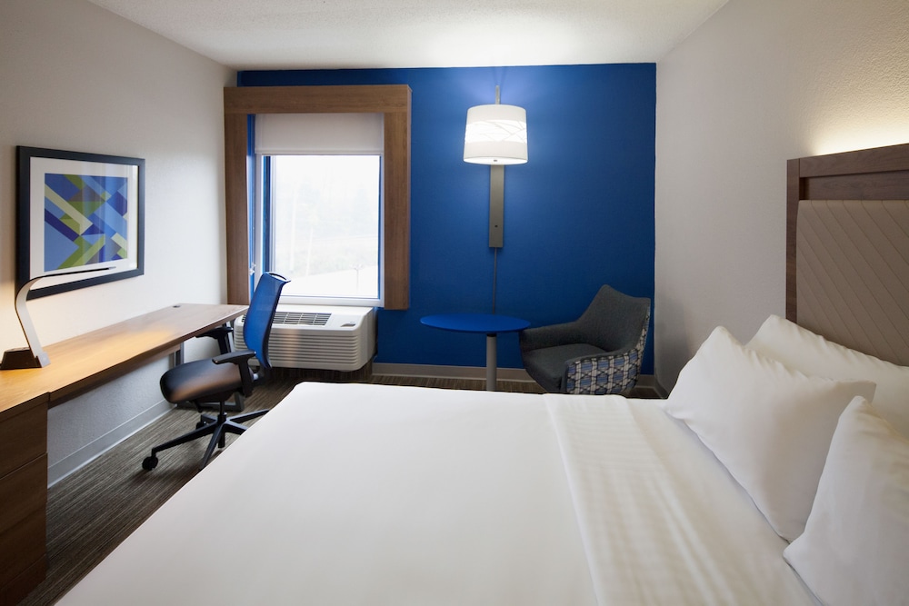 Holiday Inn Express & Suites Nashville - Brentwood I-65 14/40