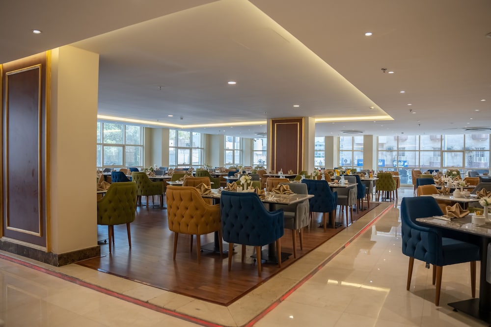 العنوان فندق الحمراء(Rosemond Alhamra (EX.Address Al Hamra)) 34/43