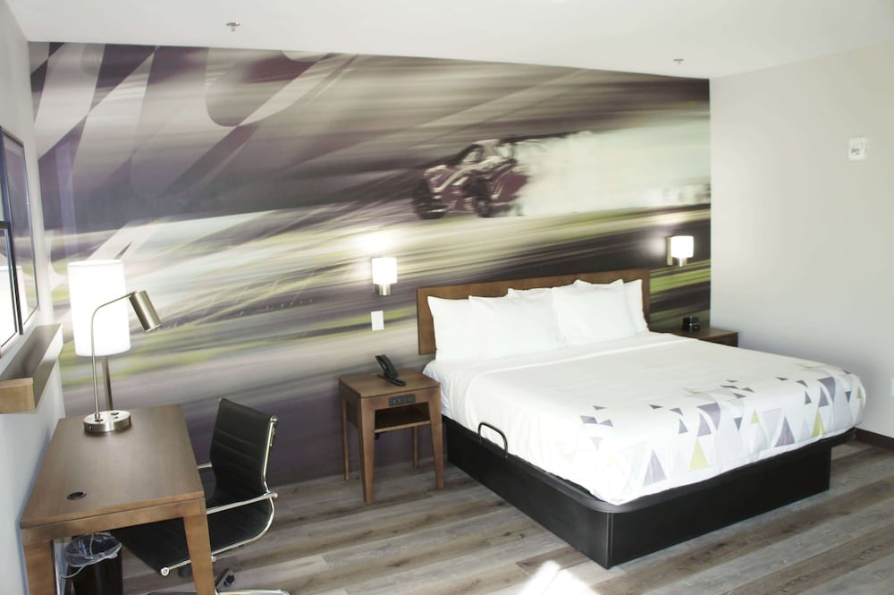 La Quinta Inn and Suites by Wyndham Braselton 18/60