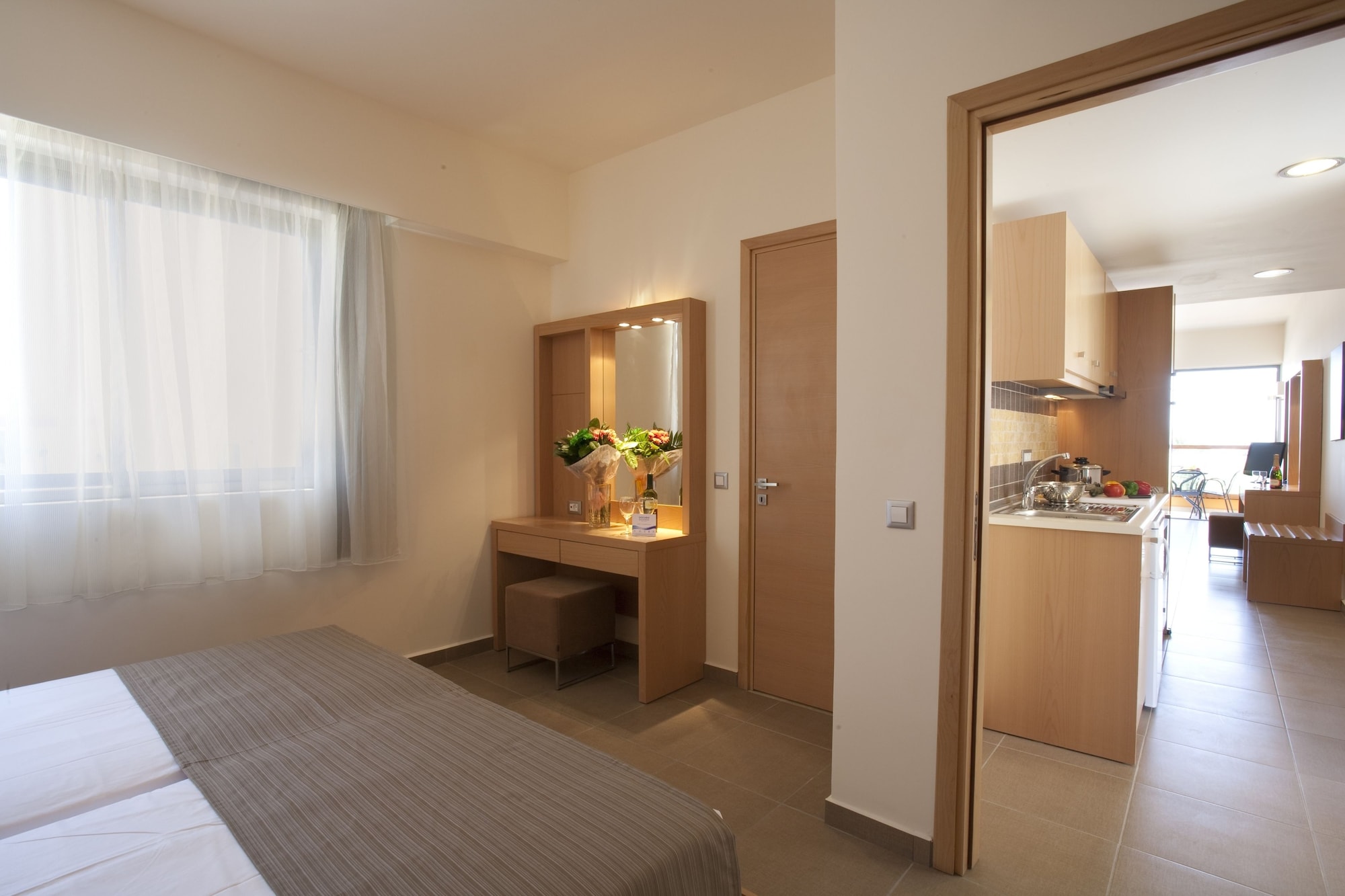 ROOM, TRIPLE