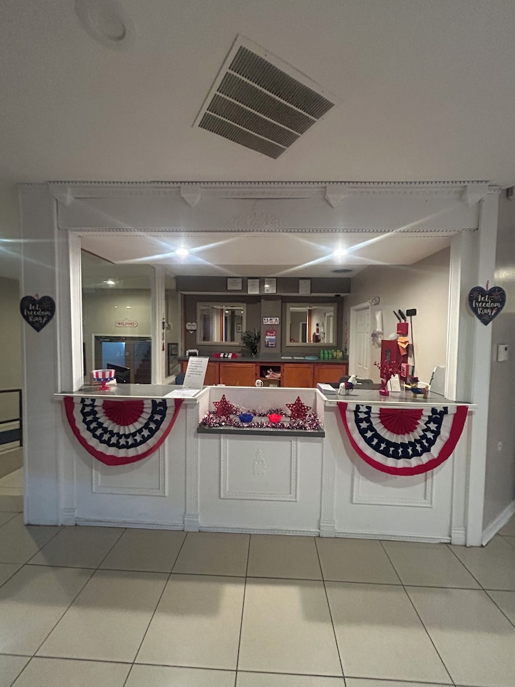 Apm Inn & Suites 10/54