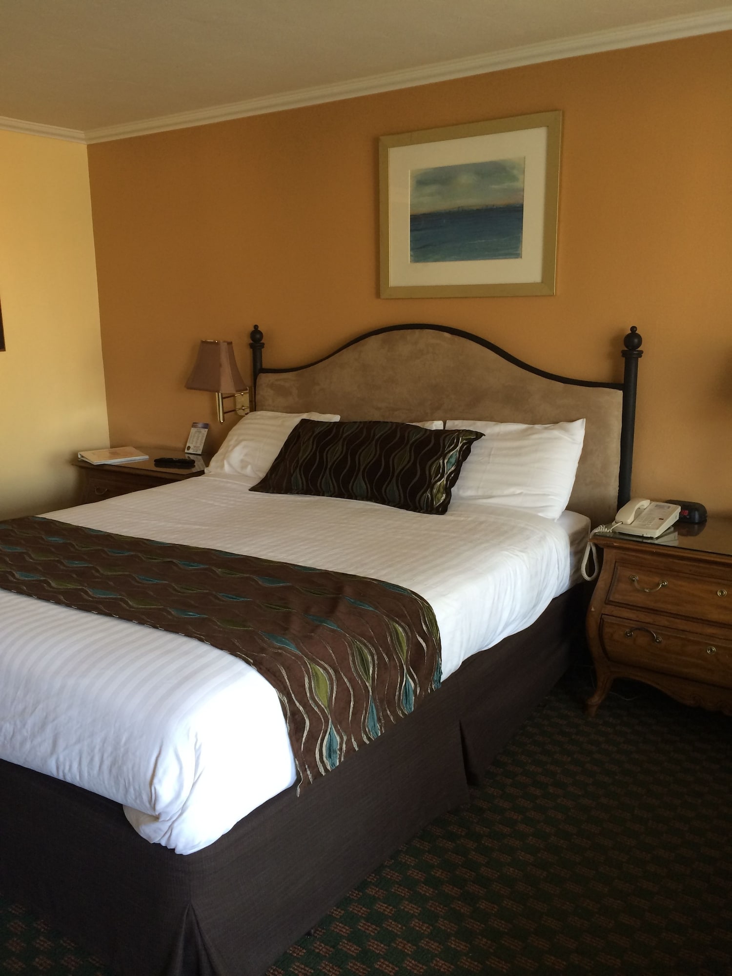 STANDARD, KING BED