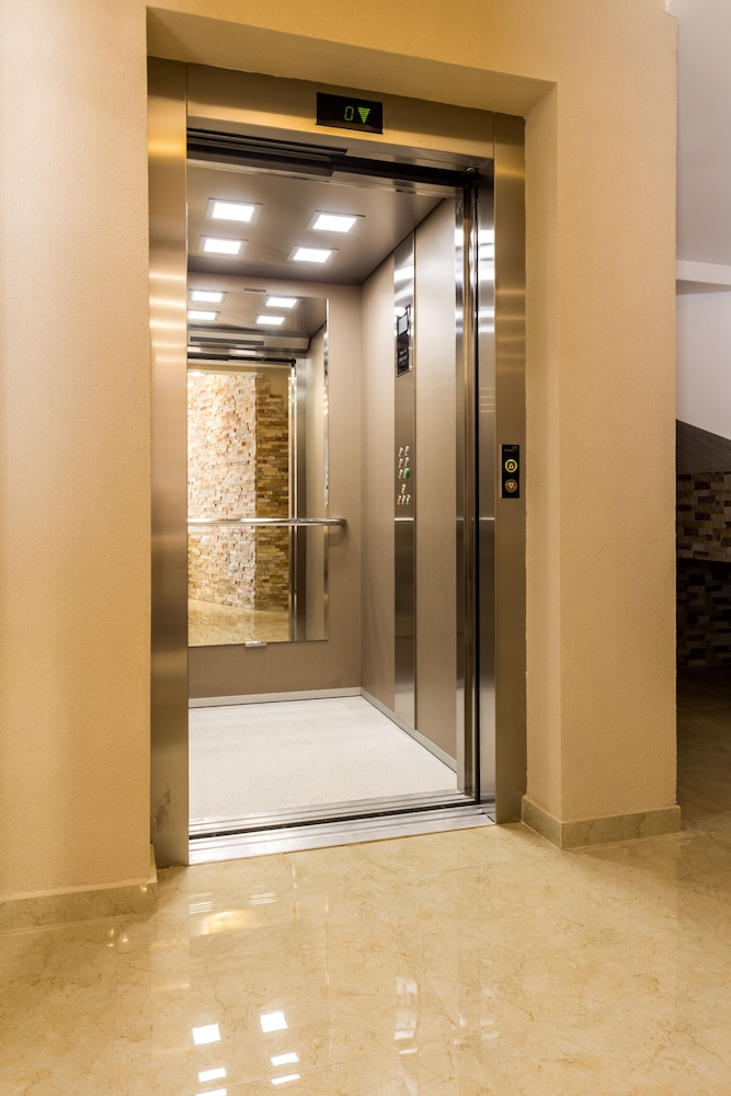 Almare Apartments Budva 24/50