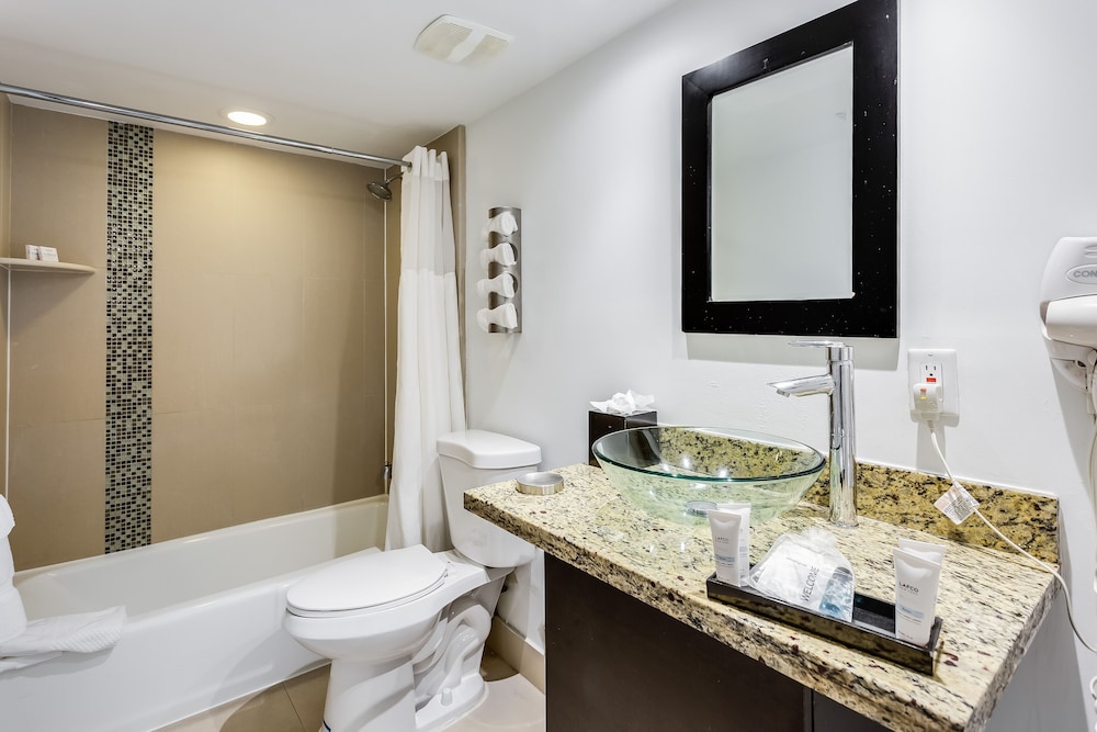 Beach Haus Bal Harbour 74/76