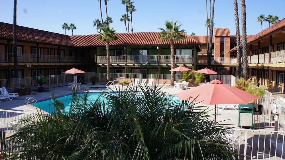 Guesthouse Hotel Norwalk 4/33