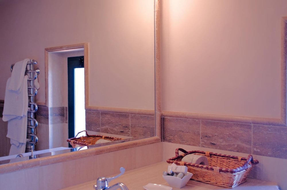 LOCANDA POGGIOLEONE 41/71