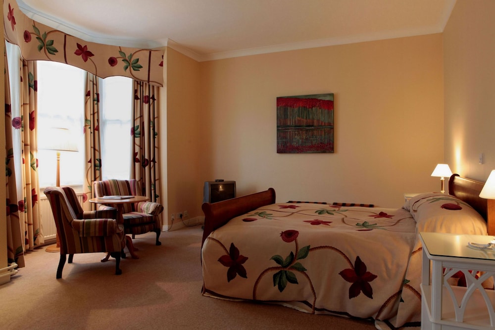 The Green Hotel Golf Leisure Resort 55/60