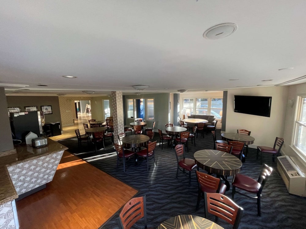 Surestay Plus Hotel By Best Western Mountain View 55/70
