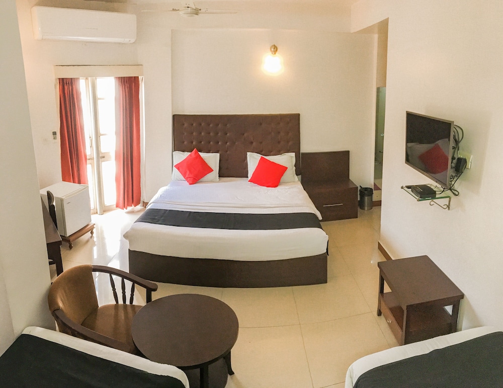 FAMILY, DOUBLE OR TWIN BED