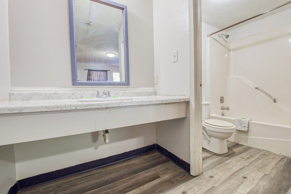 Hotel O Best Rest Inn Springfield US 36 35/38