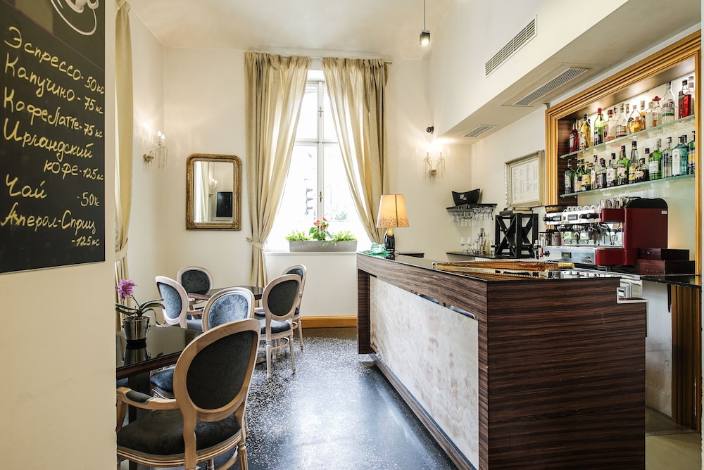 Hotel Assenzio Prague 46/48
