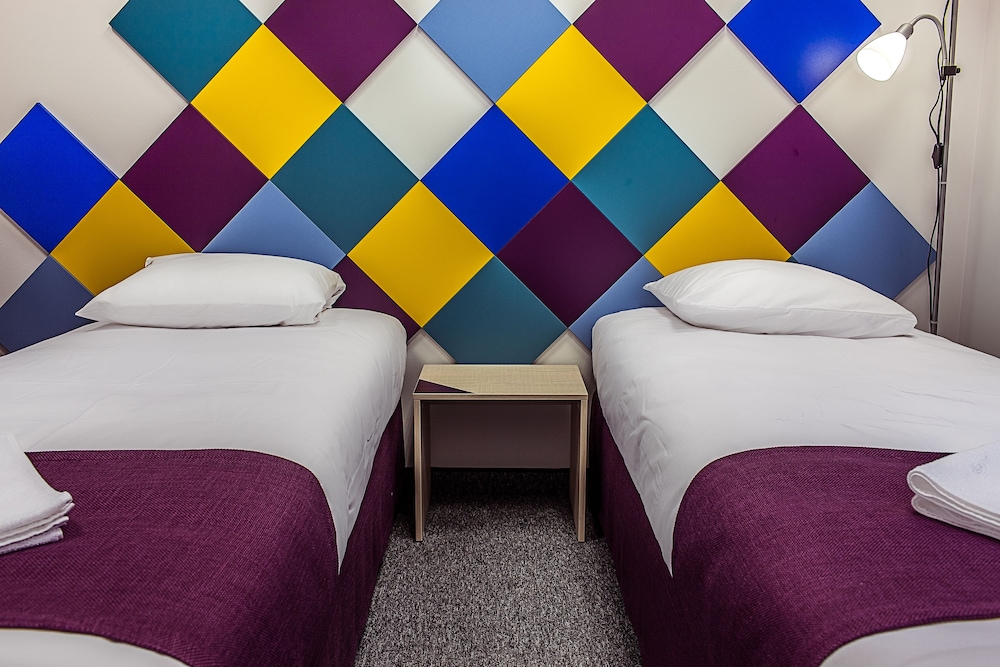 Mosaic Hotel 16/45