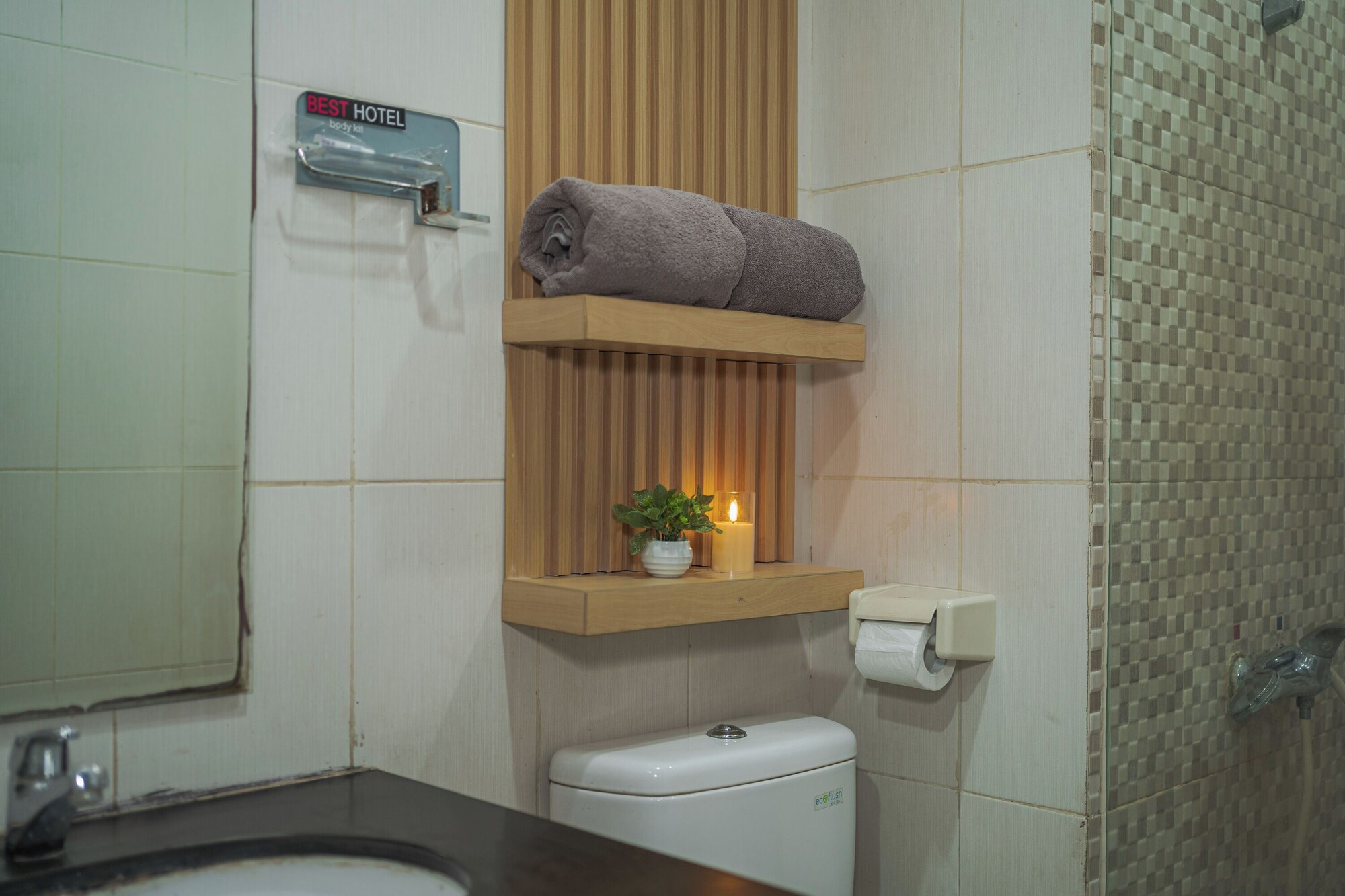 غرفة سوبيريور بسرير مزدوج، Best Hotel Kedungsari 5/5