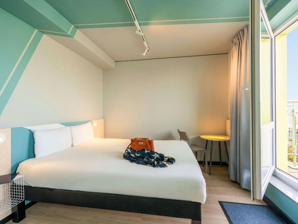 Compact, Standard, Double Bed, Balcony