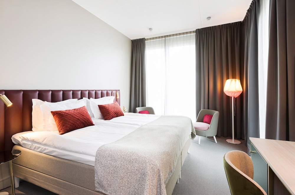 Elite Hotel Academia 20/65