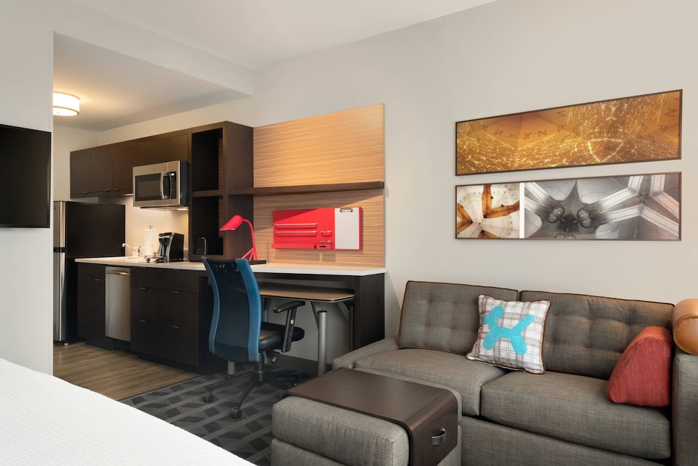 TownePlace Suites by Marriott Dubuque Downtown 26/40