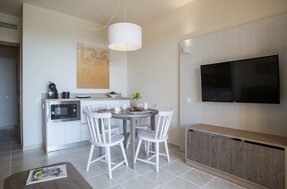 Holiday Village Bonavista de Bonmont 55/74