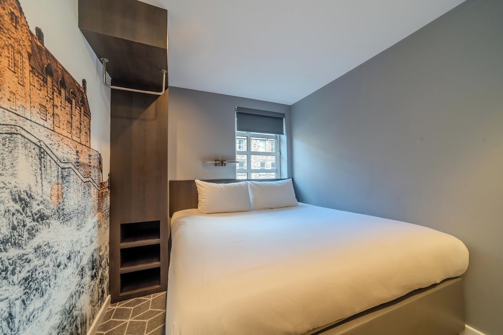 Km Hotel 9/48