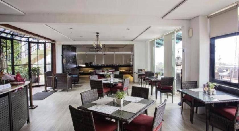 Kenari Tower Hotel 35/49