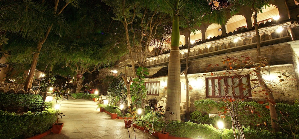 Aodhi Hotel 48/50
