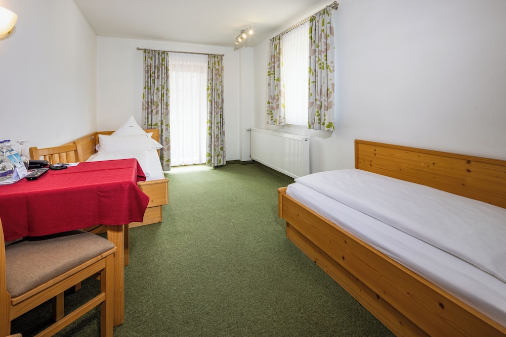 Hotel Grunberger 25/71