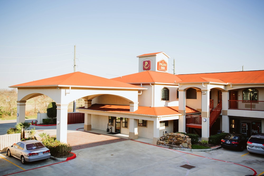 Palace Inn Copperfield 1/24