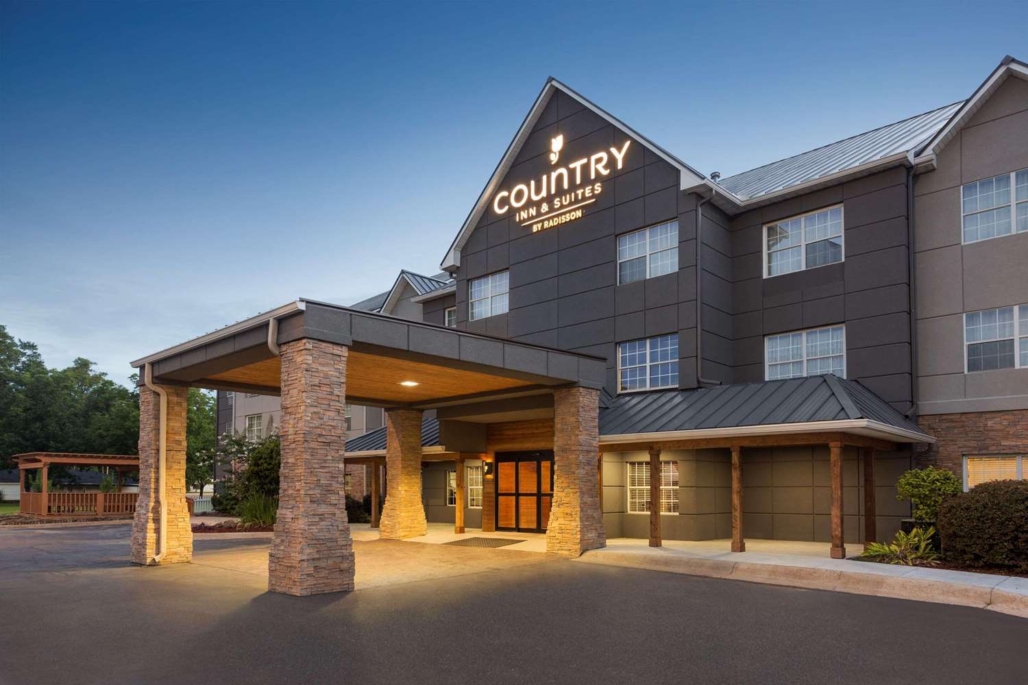 Country Inn & Suites by Radisson, Jackson-Airport, MS 2/16