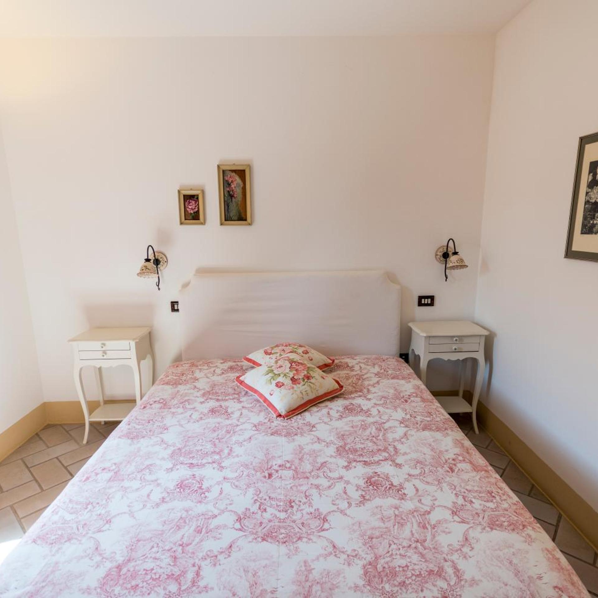 Economy, Double Bed