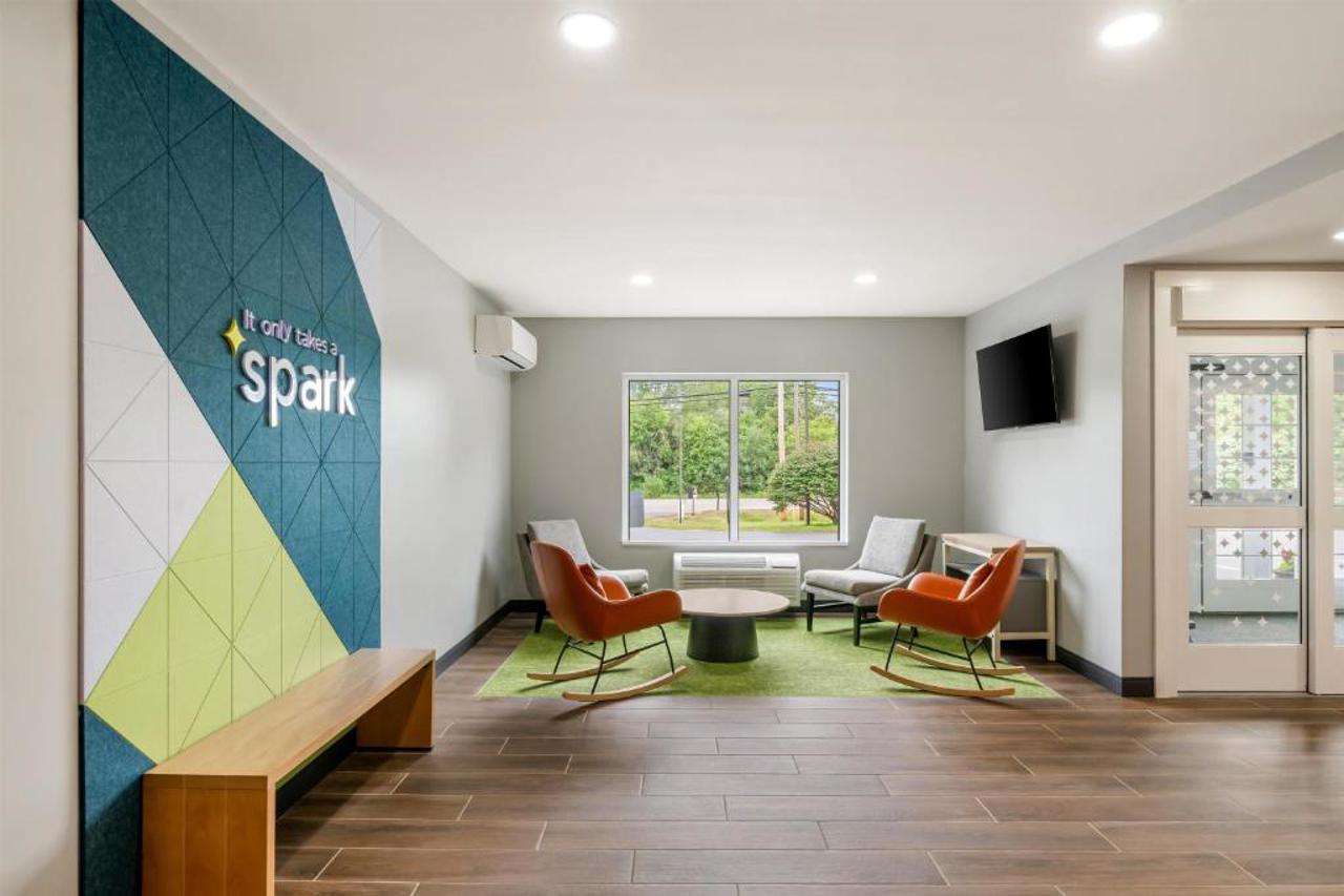 Spark by Hilton Freeport 6/11