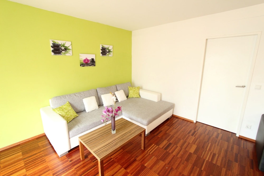 ROYAL LIVING APARTMENTS VIENNA 12/29