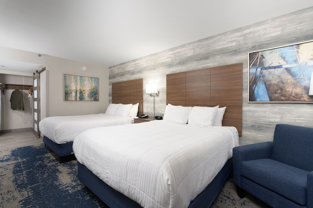 EXECUTIVE, 2 QUEEN BEDS